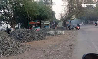 आर  के  नगर येथे अतिक्रमण काढून महिना झाला तरी रस्ता रुंदीकरणाला सुरुवात नाही