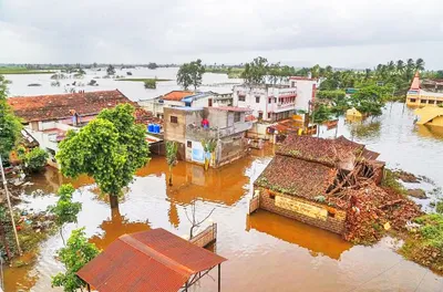 पडझड घरांच्या नुकसानीबाबत सरकारचे मौन