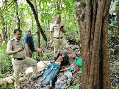  त्या   अमेरिकन महिलेचा तो स्वतः केलेला बनावच  