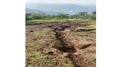 तेरवण  मेढे रस्ता रखडला   ग्रामस्थांचा उपोषणाचा इशारा