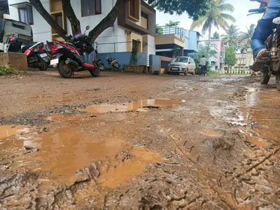 भाग्यनगर नववा क्रॉस रस्त्यांची दैना