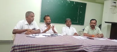 मुख्यमंत्री साहेब  आदिवासी बांधवांची  करू नका दशा   