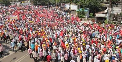 बांधकाम कामगारांच्या मागण्यासाठी 23 सप्टेंबर रोजी कामगार मंत्र्यांच्या कार्यालयावर मोर्चा 