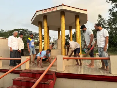 हिंडलगा येथील हुतात्मा स्मारकाची स्वच्छता