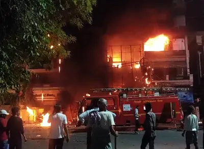 राजकोटनंतर दिल्लीत अग्नितांडव