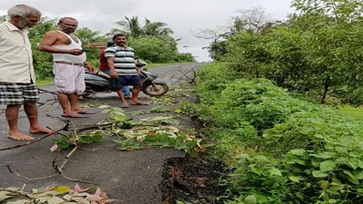 धोकादायक साईडपट्टीकडे सार्वजनिक बांधकाम विभागाचा दुर्लक्ष   महेश कुबल