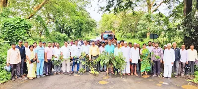 सुळगा उचगाव तुरमुरी बाची मार्गावर रास्ता रोको