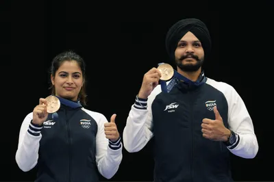 भारताच्या ऑलिम्पिकमध्ये दुसरं कांस्य पदक  नेमबाजीत मनू भाकर  सरबजोत सिंह जोडीची कमाल