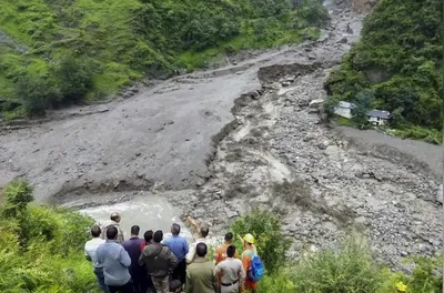 हिमाचलमध्ये ढगफुटीमुळे 46 जण अद्याप बेपत्ता